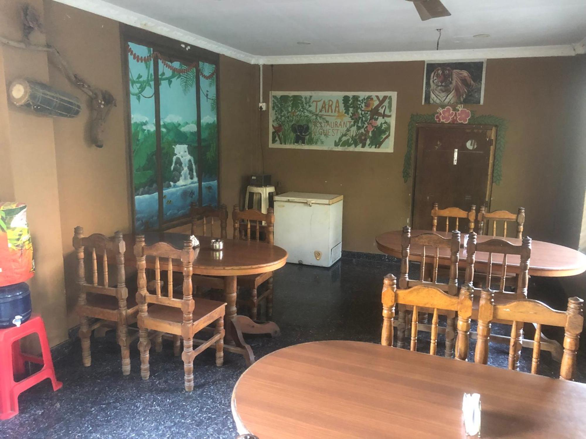 Tara Guesthouse - Sauraha,Chitwan Esterno foto