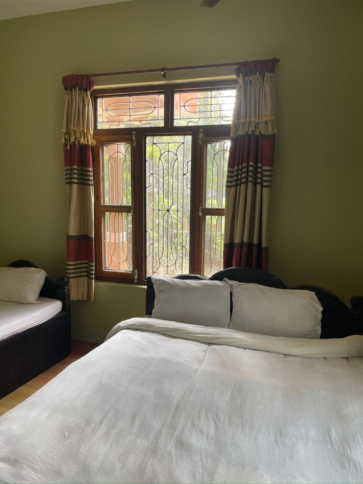 Tara Guesthouse - Sauraha,Chitwan Esterno foto