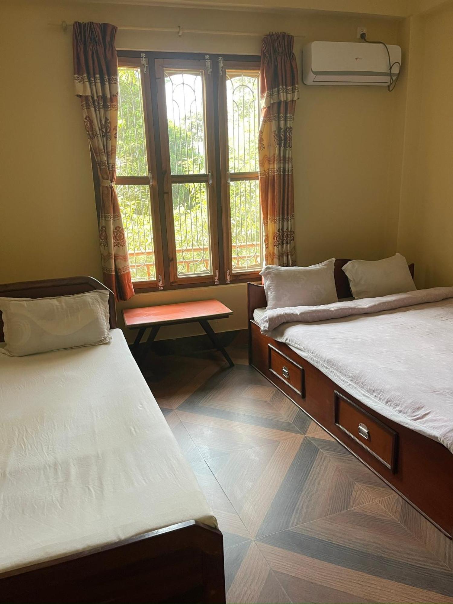Tara Guesthouse - Sauraha,Chitwan Esterno foto